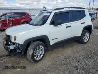✅ 2022 Jeep Renegade Latitude • VIN: ZACNJDB11NPN53674 • Lot: 81476725. Listed on Copart with 17,619 mi. Free auction sales archive from the USA and detailed vehicle history report at DreamBid. Image 1.