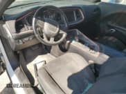 ✅ 2015 Dodge Challenger R/T • VIN: 2C3CDZATXFH708649 • Lot: 70843824. Wystawiony na Copart z przebiegiem 72 986 mil. Bezpłatny archiwum sprzedaży aukcyjnych z USA i szczegółowy raport historii pojazdu na DreamBid. Zdjęcie 8.