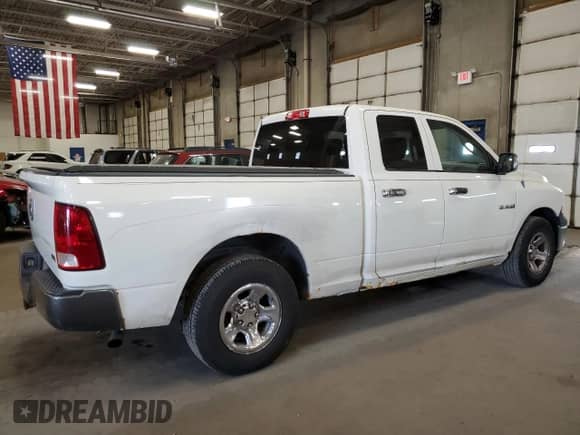 2009 Dodge 1500 SLT с VIN 1D3HB18PX9S740877, выставлен на аукционе Copart как лот 74973724 с пробегом 126 279 миль миль и На запчасти • Non repairable. История ставок и продаж доступна на DreamBid. Изображение 3.