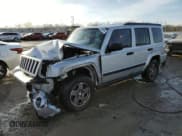 ✅ 2006 Jeep Commander • VIN: 1J8HG48KX6C195178 • Лот: 42204975. Опубликован ранее на Copart с пробегом 139 463 миль. Бесплатный доступ к архиву аукционных продаж из США и подробный отчёт об истории автомобиля на DreamBid. Изображение 1.