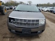 ✅ 2009 Lincoln MKX • VIN: 2LMDU88C39BJ07364 • Lot: 90486885. Listed on Copart with 135,586 mi. Free auction sales archive from the USA and detailed vehicle history report at DreamBid. Image 5.