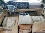 ✅ 2014 GMC Sierra 2500HD SLE • VIN: 1GT120C88EF182373 • Lot: 81661475. Wystawiony na Copart z przebiegiem 314 069 mil. Bezpłatny archiwum sprzedaży aukcyjnych z USA i szczegółowy raport historii pojazdu na DreamBid. Zdjęcie 8.