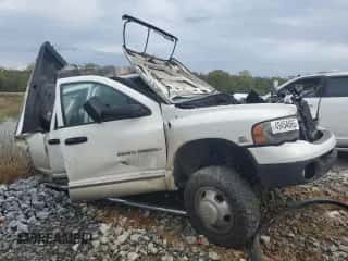 2004 Dodge 3500 ST z VIN 3D3MU48C04G162876, wystawiony jako Copart lot #49454665 z przebiegiem Nie podano mil oraz Szkoda całkowita • Salvage title. Historia ofert i sprzedaży dostępna na DreamBid. Obrazek 4.