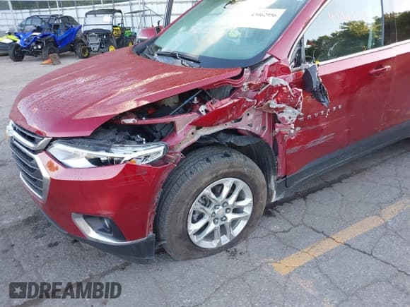 ✅ 2021 Chevrolet Traverse LT Cloth • VIN: 1GNEVGKW8MJ145151 • Lot: 43062956. Wystawiony na IAAI z przebiegiem 70 162 mil. Bezpłatny archiwum sprzedaży aukcyjnych z USA i szczegółowy raport historii pojazdu na DreamBid. Zdjęcie 6.