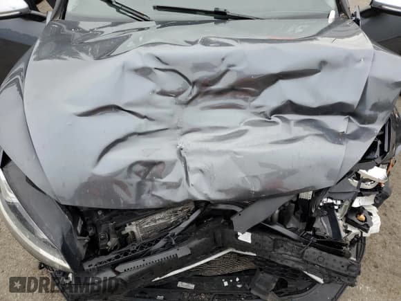 ✅ 2017 Volkswagen Golf S • VIN: 3VWH17AUXHM541329 • Lot: 90887865. Listed on Copart with Not provided. Free auction sales archive from the USA and detailed vehicle history report at DreamBid. Image 12.