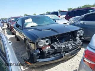 2017 Dodge Challenger R/T z VIN 2C3CDZBT8HH606039, wystawiony jako IAAI lot #40267305 z przebiegiem 69 024 mil mil oraz . Historia ofert i sprzedaży dostępna na DreamBid. Obrazek 1.