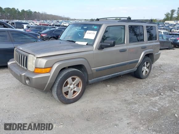 ✅ 2006 Jeep Commander • VIN: 1J8HG48K16C104055 • Lot: 41487376. Wystawiony na IAAI z przebiegiem 176 234 mil. Bezpłatny archiwum sprzedaży aukcyjnych z USA i szczegółowy raport historii pojazdu na DreamBid. Zdjęcie 2.