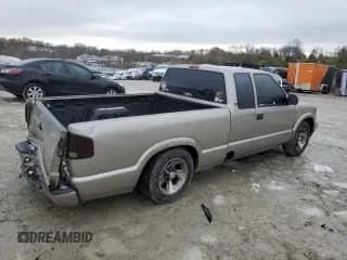 ✅ 1998 Chevrolet S-10 LS • VIN: 1GCCS1941W8238856 • Лот: 81976454. Опубликован ранее на Copart с пробегом 366 969 миль. Бесплатный доступ к архиву аукционных продаж из США и подробный отчёт об истории автомобиля на DreamBid. Изображение 3.
