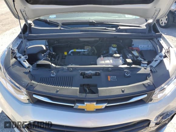 ✅ 2021 Chevrolet Trax LS • VIN: KL7CJNSB4MB342631 • Lot: 65263285. Listed on Copart with 22,447 mi. Free auction sales archive from the USA and detailed vehicle history report at DreamBid. Image 12.