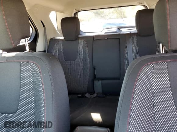 ✅ 2015 Chevrolet Equinox LT • VIN: 2GNALBEK2F1173377 • Лот: 92982405. Опубликован ранее на Copart с пробегом 182 411 миль. Бесплатный доступ к архиву аукционных продаж из США и подробный отчёт об истории автомобиля на DreamBid. Изображение 10.