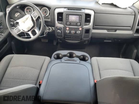 2024 Ram 1500 SLT z VIN 1C6RR6GG8RS142365, wystawiony jako Copart lot #52584485 z przebiegiem 4 299 mil mil oraz Nie do naprawy • Non repairable. Historia ofert i sprzedaży dostępna na DreamBid. Obrazek 8.
