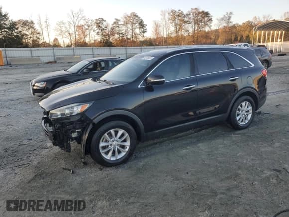 ✅ 2017 Kia Sorento LX • VIN: 5XYPG4A32HG253319 • Лот: 91678625. Опубликован ранее на Copart с пробегом 104 396 миль. Бесплатный доступ к архиву аукционных продаж из США и подробный отчёт об истории автомобиля на DreamBid. Изображение 1.