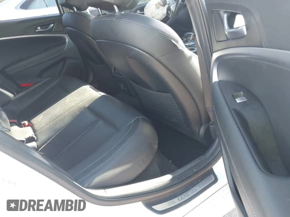 ✅ 2019 Genesis G70 Advanced • VIN: KMTG64LA1KU043767 • Lot: 42545578. Listed on IAAI with 91,775 mi. Free auction sales archive from the USA and detailed vehicle history report at DreamBid. Image 8.