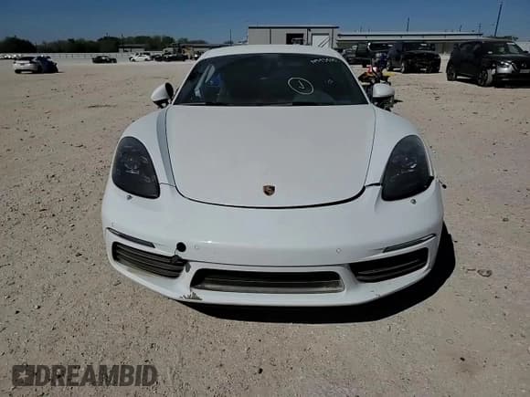✅ 2024 Porsche 718 Cayman • VIN: WP0AA2A82RK256014 • Lot: 49593905. Listed on Copart with 2,116 mi. Free auction sales archive from the USA and detailed vehicle history report at DreamBid. Image 10.