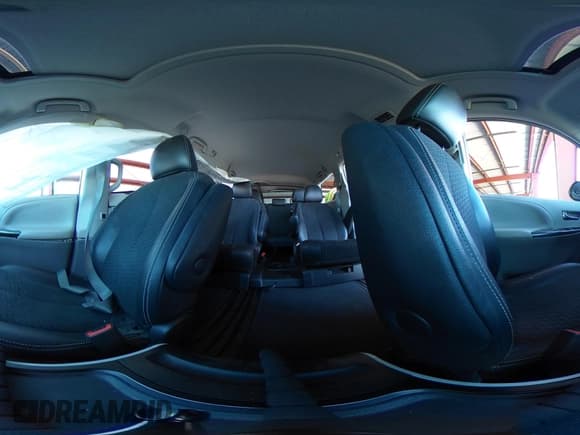 ✅ 2014 Toyota Sienna SE • VIN: 5TDXK3DC3ES495233 • Lot: 43173582. Wystawiony na IAAI z przebiegiem Nie podano. Bezpłatny archiwum sprzedaży aukcyjnych z USA i szczegółowy raport historii pojazdu na DreamBid. Zdjęcie 18.