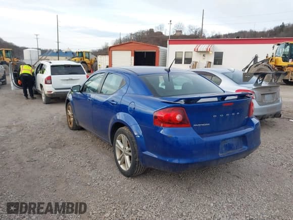 ✅ 2013 Dodge Avenger SXT • VIN: 1C3CDZCBXDN557109 • Лот: 41496048. Опубликован ранее на IAAI с пробегом 104 494 миль. Бесплатный доступ к архиву аукционных продаж из США и подробный отчёт об истории автомобиля на DreamBid. Изображение 3.