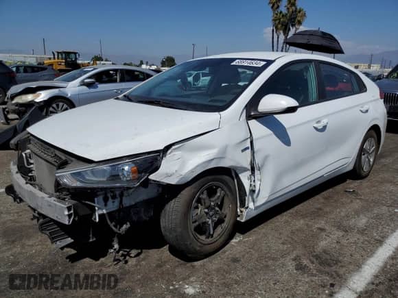 2020 Hyundai Ioniq Blue с VIN KMHC65LC8LU239268, выставлен на аукционе Copart как лот 68914634 с пробегом 88 636 миль миль и Списание • Salvage title. История ставок и продаж доступна на DreamBid. Изображение 1.