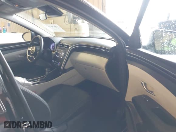 ✅ 2022 Hyundai Tucson Preferred • VIN: KM8JBCAE4NU033735 • Lot: 41696707. Wystawiony na IAAI z przebiegiem 32 177 mil. Bezpłatny archiwum sprzedaży aukcyjnych z USA i szczegółowy raport historii pojazdu na DreamBid. Zdjęcie 5.