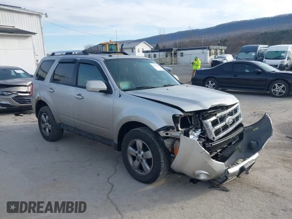 ✅ 2012 Ford Escape Limited • VIN: 1FMCU9EG7CKA82261 • Лот: 43731654. Опубликован ранее на IAAI с пробегом 372 428 миль. Бесплатный доступ к архиву аукционных продаж из США и подробный отчёт об истории автомобиля на DreamBid. Изображение 1.