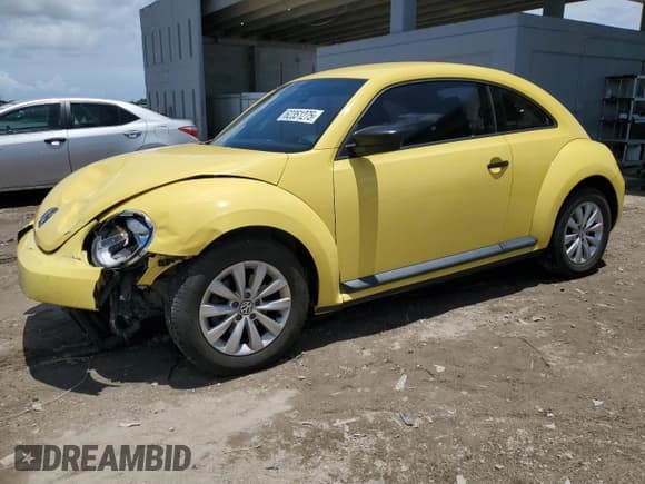 ✅ 2015 Volkswagen Beetle Fleet Edition • VIN: 3VWF17AT7FM614488 • Lot: 62351275. Listed on Copart with 117,290 mi. Free auction sales archive from the USA and detailed vehicle history report at DreamBid. Image 1.