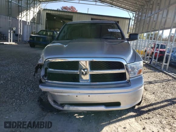 ✅ 2010 Dodge 1500 ST • VIN: 1D7RB1GK3AS111975 • Lot: 81269224. Wystawiony na Copart z przebiegiem 174 509 mil. Bezpłatny archiwum sprzedaży aukcyjnych z USA i szczegółowy raport historii pojazdu na DreamBid. Zdjęcie 5.