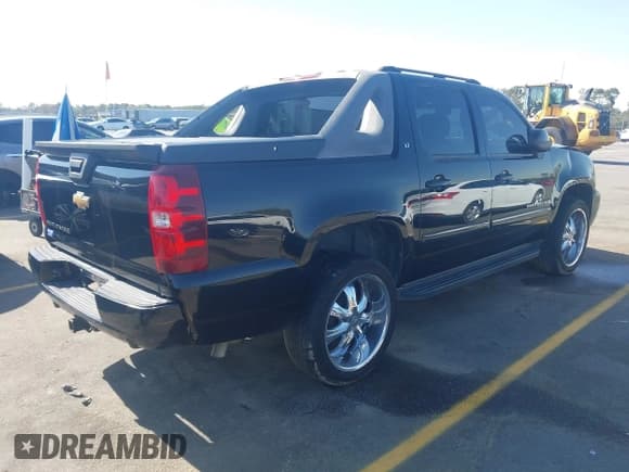 ✅ 2007 Chevrolet Avalanche LTZ • VIN: 3GNEC12J37G159231 • Lot: 41853434. Listed on IAAI with 266,162 mi. Free auction sales archive from the USA and detailed vehicle history report at DreamBid. Image 4.