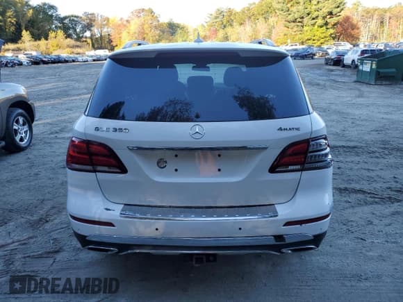 ✅ 2018 Mercedes-Benz GLE 350 • VIN: 4JGDA5HB8JB174529 • Lot: 87224575. Wystawiony na Copart z przebiegiem 138 207 mil. Bezpłatny archiwum sprzedaży aukcyjnych z USA i szczegółowy raport historii pojazdu na DreamBid. Zdjęcie 6.