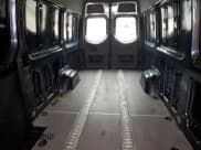 ✅ 2022 Mercedes-Benz Sprinter Cargo • VIN: W1W4ECHY5NT109594 • Лот: 86389144. Опубликован ранее на Copart с пробегом 148 413 миль. Бесплатный доступ к архиву аукционных продаж из США и подробный отчёт об истории автомобиля на DreamBid. Изображение 10.