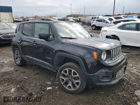 ✅ 2017 Jeep Renegade Latitude • VIN: ZACCJBBB7HPF30198 • Lot: 90679525. Listed on Copart with 108,490 mi. Free auction sales archive from the USA and detailed vehicle history report at DreamBid. Image 4.