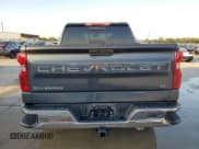 ✅ 2019 Chevrolet Silverado 1500 LT • VIN: 3GCPWCED3KG249837 • Lot: 78279504. Wystawiony na Copart z przebiegiem 99 043 mil. Bezpłatny archiwum sprzedaży aukcyjnych z USA i szczegółowy raport historii pojazdu na DreamBid. Zdjęcie 6.