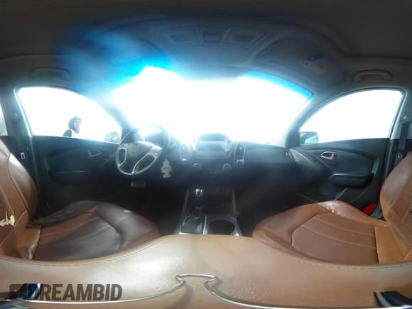 ✅ 2014 Hyundai Tucson SE • VIN: KM8JUCAG8EU842232 • Lot: 42088476. Wystawiony na IAAI z przebiegiem 256 236 mil. Bezpłatny archiwum sprzedaży aukcyjnych z USA i szczegółowy raport historii pojazdu na DreamBid. Zdjęcie 18.