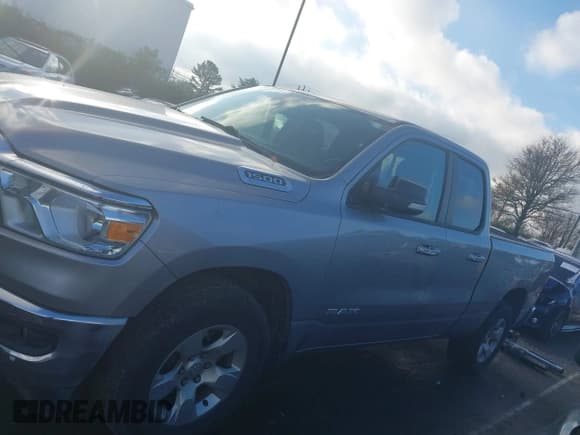 ✅ 2019 Ram 1500 Big Horn • VIN: 1C6RREBG6KN827552 • Lot: 43742580. Wystawiony na IAAI z przebiegiem 178 534 mil. Bezpłatny archiwum sprzedaży aukcyjnych z USA i szczegółowy raport historii pojazdu na DreamBid. Zdjęcie 14.