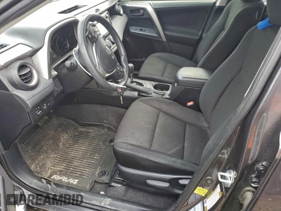 ✅ 2018 Toyota RAV4 LE • VIN: JTMBFREV4JJ216591 • Lot: 93598765. Listed on Copart with 80,882 mi. Free auction sales archive from the USA and detailed vehicle history report at DreamBid. Image 7.