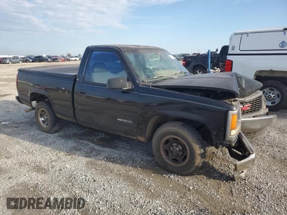 ✅ 1996 GMC Sierra 1500 • VIN: 1GTEC14W3TZ525751 • Лот: 85170165. Опубликован ранее на Copart с пробегом Не указан. Бесплатный доступ к архиву аукционных продаж из США и подробный отчёт об истории автомобиля на DreamBid. Изображение 4.