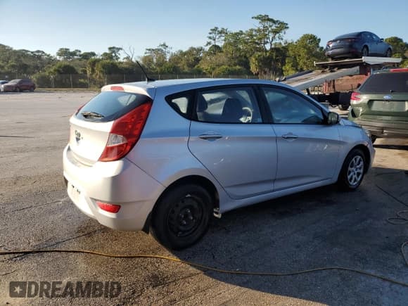 ✅ 2014 Hyundai Accent GS • VIN: KMHCT5AE2EU161957 • Lot: 93847145. Listed on Copart with 100,095 mi. Free auction sales archive from the USA and detailed vehicle history report at DreamBid. Image 3.