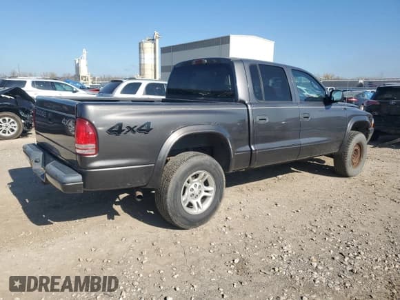 ✅ 2002 Dodge Dakota Sport • VIN: 1B7HG38N92S544374 • Lot: 79746554. Wystawiony na Copart z przebiegiem 182 673 mil. Bezpłatny archiwum sprzedaży aukcyjnych z USA i szczegółowy raport historii pojazdu na DreamBid. Zdjęcie 3.