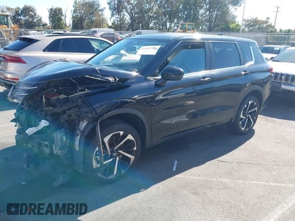 ✅ 2022 Mitsubishi Outlander ES • VIN: JA4J3TA88NZ072207 • Лот: 43034706. Опубликован ранее на IAAI с пробегом 41 957 миль. Бесплатный доступ к архиву аукционных продаж из США и подробный отчёт об истории автомобиля на DreamBid. Изображение 2.