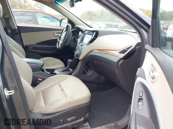 ✅ 2014 Hyundai Santa Fe Limited • VIN: KM8SRDHF6EU062657 • Лот: 43535963. Опубликован ранее на IAAI с пробегом 114 517 миль. Бесплатный доступ к архиву аукционных продаж из США и подробный отчёт об истории автомобиля на DreamBid. Изображение 5.