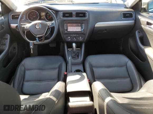 ✅ 2015 Volkswagen Jetta SE • VIN: 3VWD17AJ7FM268058 • Lot: 85205095. Listed on Copart with 64,778 mi. Free auction sales archive from the USA and detailed vehicle history report at DreamBid. Image 8.
