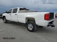 ✅ 2018 Chevrolet Silverado 2500HD Work Truck • VIN: 1GC1CUEY8JF291122 • Лот: 88977855. Опубликован ранее на Copart с пробегом 84 519 миль. Бесплатный доступ к архиву аукционных продаж из США и подробный отчёт об истории автомобиля на DreamBid. Изображение 2.