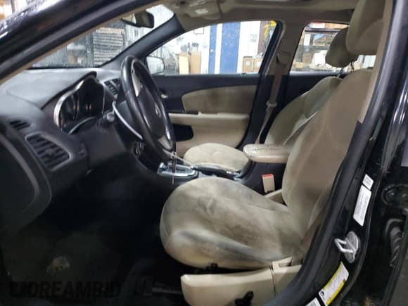 ✅ 2013 Dodge Avenger SXT • VIN: 1C3CDZCB8DN541152 • Лот: 81710564. Опубликован ранее на Copart с пробегом 240 440 миль. Бесплатный доступ к архиву аукционных продаж из США и подробный отчёт об истории автомобиля на DreamBid. Изображение 7.