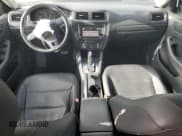 ✅ 2011 Volkswagen Jetta SE • VIN: 3VWDZ7AJ1BM371611 • Лот: 60744765. Опубликован ранее на Copart с пробегом 135 547 миль. Бесплатный доступ к архиву аукционных продаж из США и подробный отчёт об истории автомобиля на DreamBid. Изображение 8.