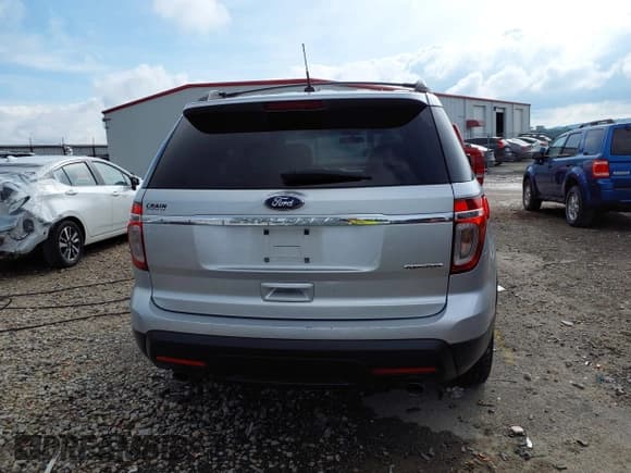✅ 2013 Ford Explorer • VIN: 1FM5K7B84DGB97176 • Lot: 42354504. Listed on IAAI with 171,182 mi. Free auction sales archive from the USA and detailed vehicle history report at DreamBid. Image 16.