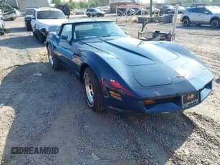 ✅ 1982 Chevrolet Corvette • VIN: 1G1AY8781C5106867 • Lot: 42655455. Wystawiony na IAAI z przebiegiem 29 891 mil. Bezpłatny archiwum sprzedaży aukcyjnych z USA i szczegółowy raport historii pojazdu na DreamBid. Zdjęcie 1.