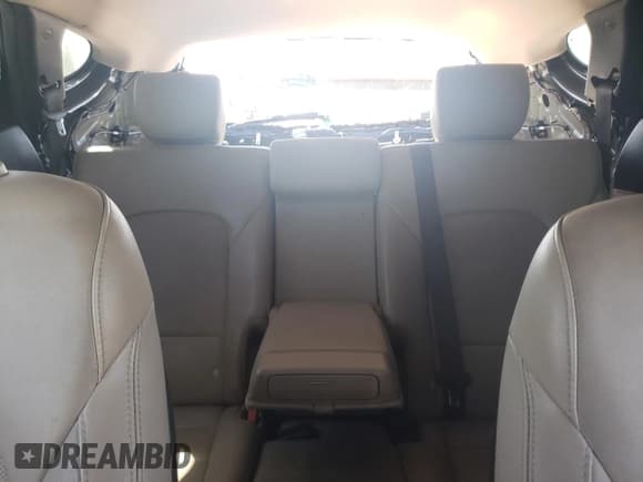 ✅ 2017 Hyundai Santa Fe 2.0T • VIN: 5XYZU4LA7HG493575 • Лот: 65985613. Опубликован ранее на Copart с пробегом 71 849 миль. Бесплатный доступ к архиву аукционных продаж из США и подробный отчёт об истории автомобиля на DreamBid. Изображение 10.