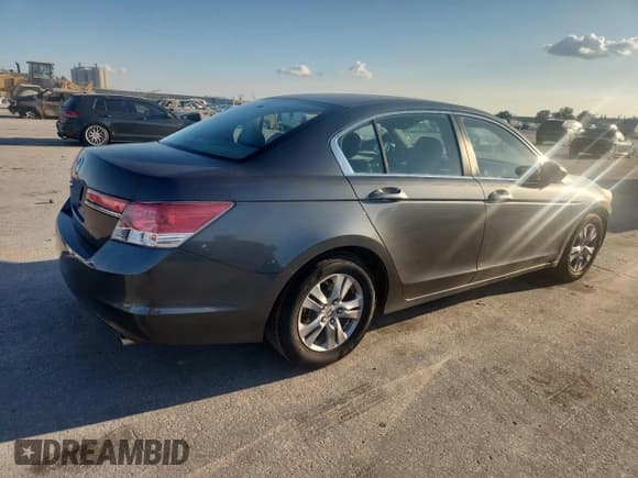 ✅ 2012 Honda Accord LX Premium • VIN: 1HGCP2F40CA203842 • Lot: 92692465. Listed on Copart with 48,494 mi. Free auction sales archive from the USA and detailed vehicle history report at DreamBid. Image 3.