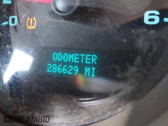 ✅ 2008 Chevrolet Silverado 2500HD 1LT • VIN: 1GCHK29K98E211015 • Lot: 42584905. Wystawiony na IAAI z przebiegiem 286 629 mil. Bezpłatny archiwum sprzedaży aukcyjnych z USA i szczegółowy raport historii pojazdu na DreamBid. Zdjęcie 15.