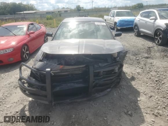 ✅ 2023 Dodge Charger Police • VIN: 2C3CDXAT2PH627635 • Lot: 84468015. Wystawiony na Copart z przebiegiem 30 232 mil. Bezpłatny archiwum sprzedaży aukcyjnych z USA i szczegółowy raport historii pojazdu na DreamBid. Zdjęcie 5.