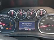 ✅ 2021 Chevrolet Silverado 1500 LT Trail Boss • VIN: 1GCPYFED9MZ355983 • Lot: 43345360. Wystawiony na IAAI z przebiegiem 94 150 mil. Bezpłatny archiwum sprzedaży aukcyjnych z USA i szczegółowy raport historii pojazdu na DreamBid. Zdjęcie 7.