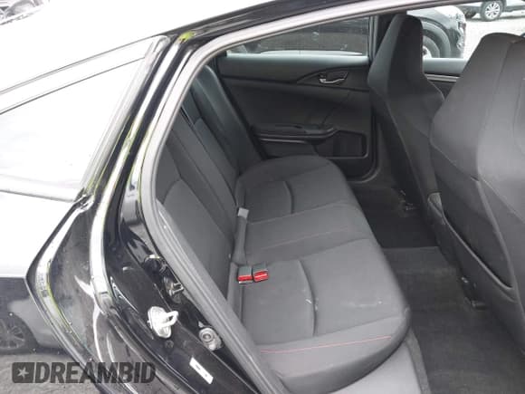 ✅ 2019 Honda Civic Si • VIN: 2HGFC1E51KH700914 • Lot: 42607795. Wystawiony na IAAI z przebiegiem 136 343 mil. Bezpłatny archiwum sprzedaży aukcyjnych z USA i szczegółowy raport historii pojazdu na DreamBid. Zdjęcie 8.